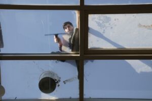 Fensterreinigung Wien 2026: Was Mieter und Eigentümer wissen
